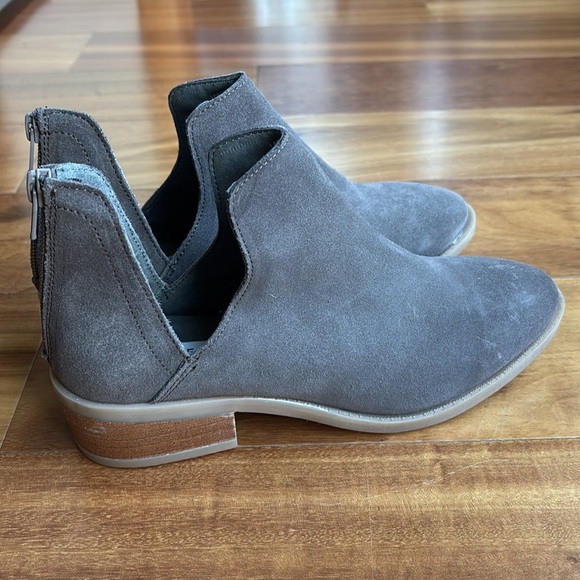 NWOT Steve Madden boots - Picture 3 of 8